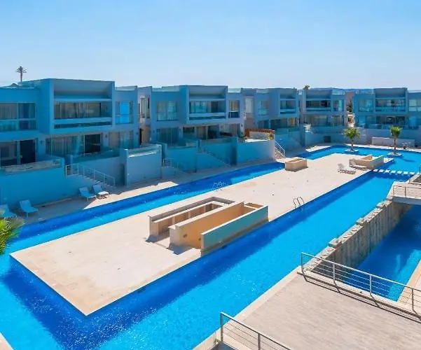 Appartement 1br With Private Heated Jacuzzi At Sholan Elgouna *